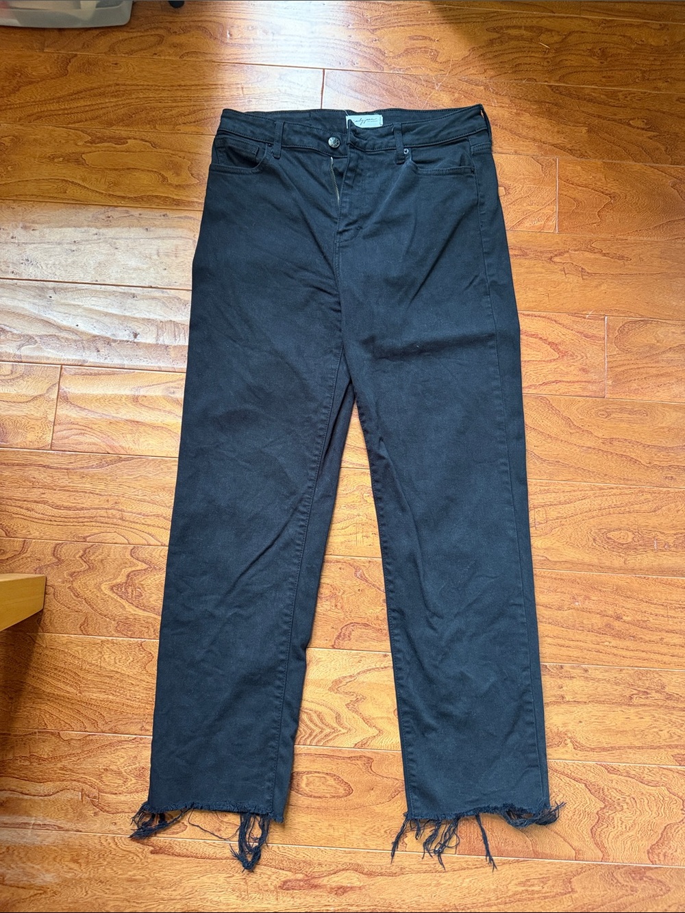 Carly Jeans Los Angeles Chrissy Classic Jeans in Black